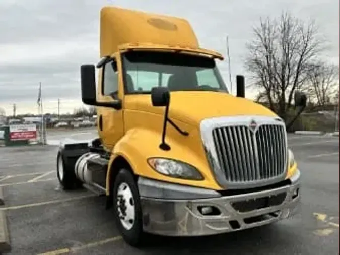 2018 NAVISTAR INTERNATIONAL RH613 DAYCAB S/A