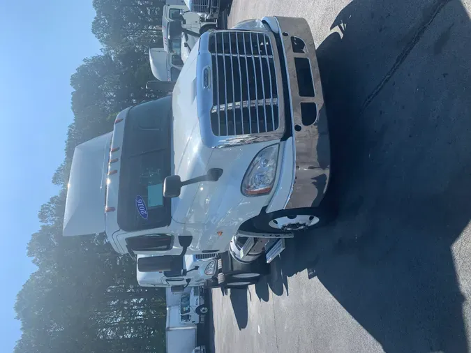 2016 FREIGHTLINER/MERCEDES CASCADIA 125