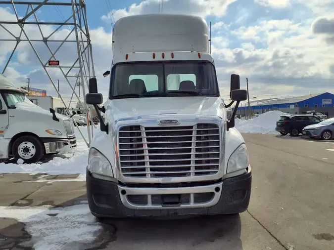2016 FREIGHTLINER/MERCEDES CASCADIA 12578d9d49da2dd01ebd848ba66e1d57294