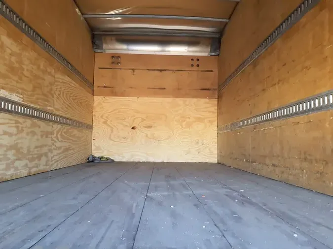 2019 ISUZU NPR78da33d9bc4a0eb3f0f5d9c423b4d080