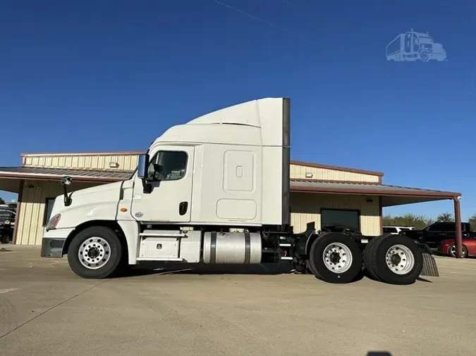 2018 FREIGHTLINER CASCADIA 125