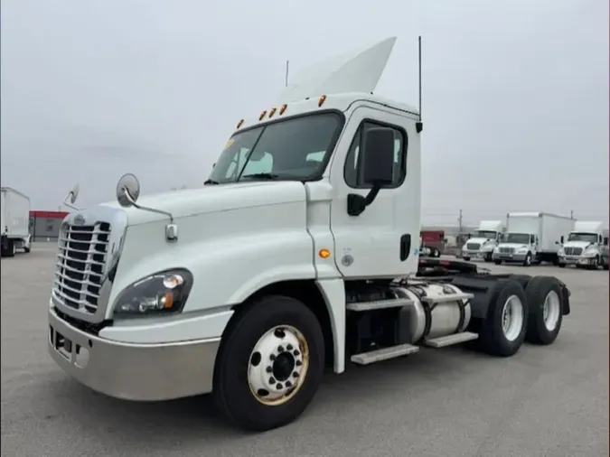 2019 FREIGHTLINER/MERCEDES CASCADIA 12578df975ff379227ce9fcdec9d2ecfb45