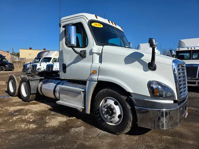 2020 FREIGHTLINER/MERCEDES CASCADIA 125