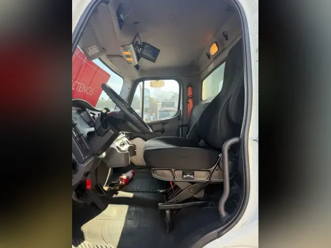 2019 FREIGHTLINER/MERCEDES M2 106