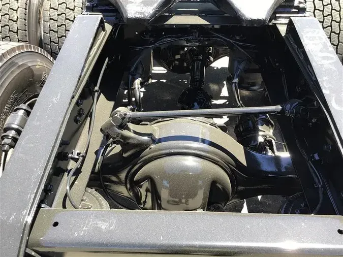 2021 FREIGHTLINER CA126