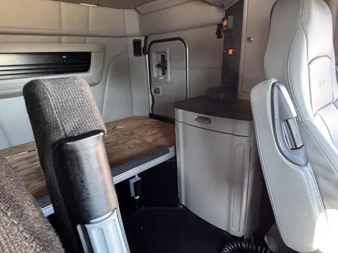 2019 Peterbilt 579