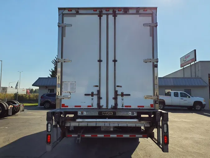 2017 FREIGHTLINER/MERCEDES M2 106