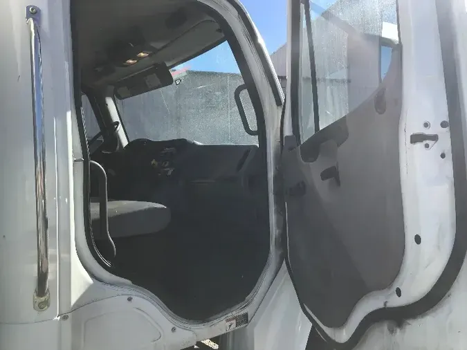 2019 Freightliner M2