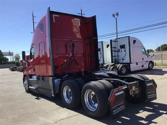 2020 FREIGHTLINER CASCADIA