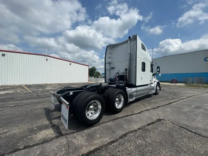 2022 Peterbilt 579