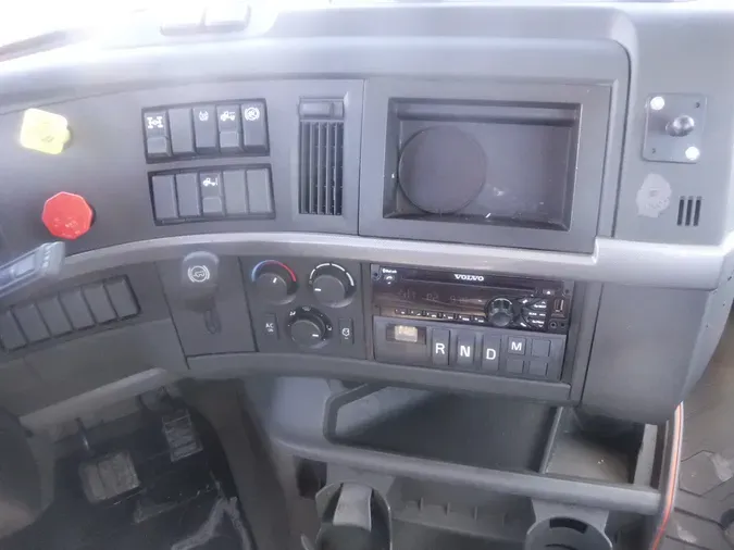 2019 VOLVO VNL