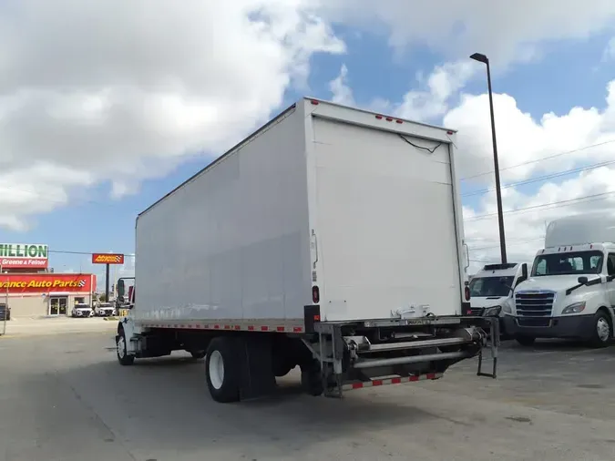 2018 FREIGHTLINER/MERCEDES M2 106