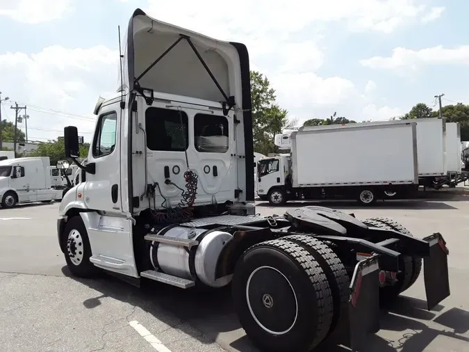 2019 FREIGHTLINER/MERCEDES CASCADIA 11378f8c48027898bf50f30d22cdf2b2fed