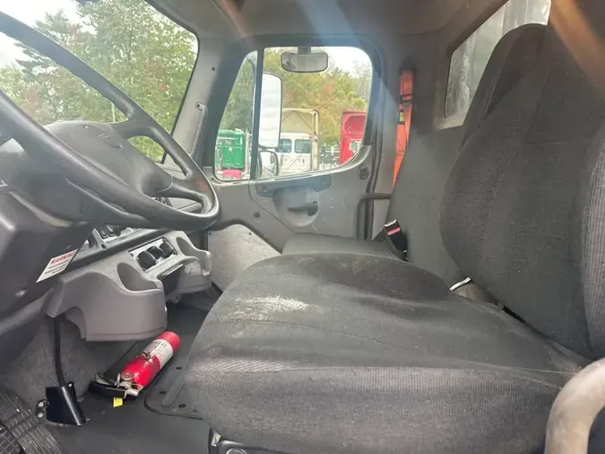 2019 FREIGHTLINER/MERCEDES M2 106