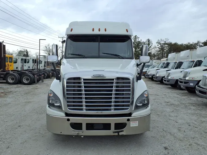 2018 FREIGHTLINER/MERCEDES CASCADIA 125