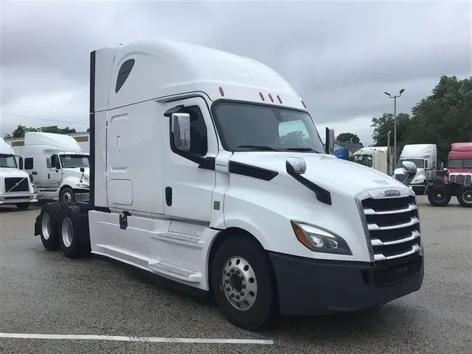 2019 FREIGHTLINER CA126