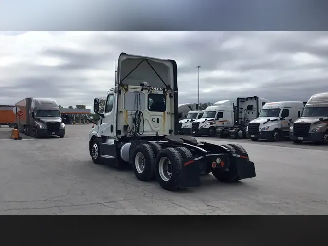 2020 Freightliner Cascadia 12678ff65a6ce5b2b591fac4858ef2fa3d3