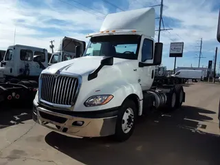 2019 NAVISTAR INTERNATIONAL LT625 DAYCAB T/A