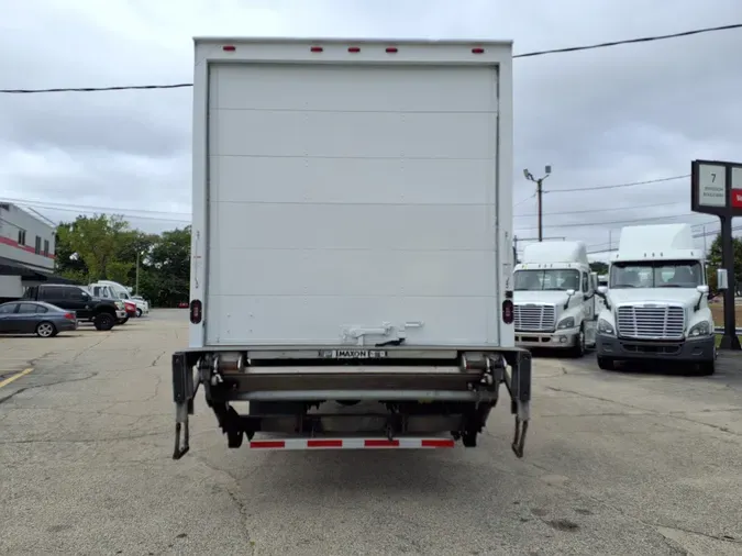 2019 FREIGHTLINER/MERCEDES M2 106