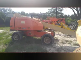 2007 JLG 400S