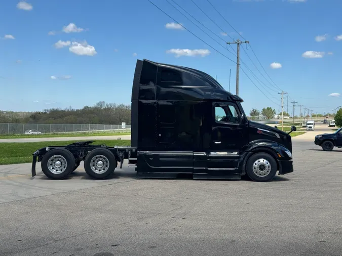 2022 PETERBILT 579