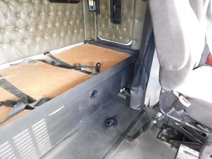 2019 Western Star 5700 XE Set Back Axle w/Sleepe
