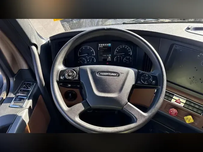 2020 FREIGHTLINER CASCADEVO1