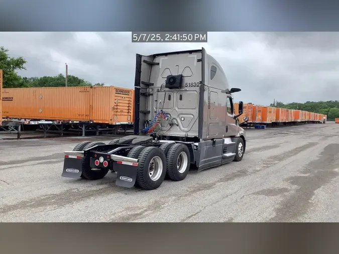 2021 Freightliner Cascadia