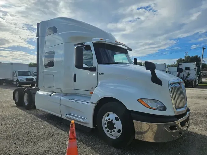 2020 NAVISTAR INTERNATIONAL LT625 SLPR CAB