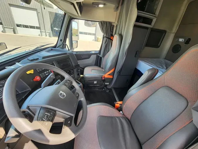 2025 VOLVO VNL64T74079132d48f06f87f1e633dbf02087fce6