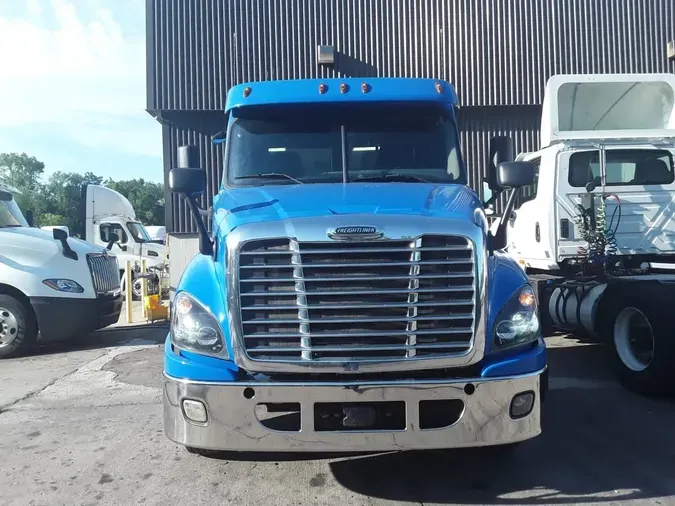 2019 FREIGHTLINER CASCADIA 125