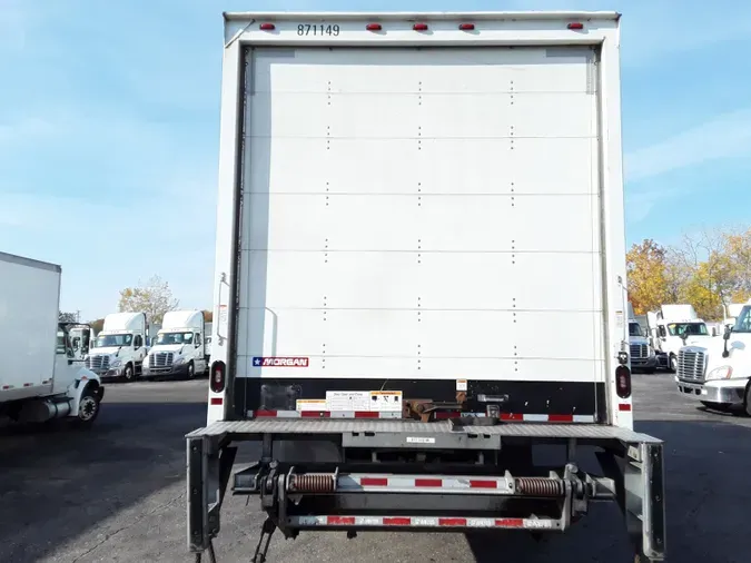 2018 FREIGHTLINER/MERCEDES M2 106