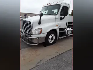 2019 FREIGHTLINER/MERCEDES CASCADIA 125