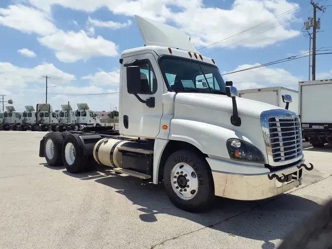 2018 FREIGHTLINER CASCADIA 125