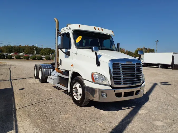 2016 FREIGHTLINER/MERCEDES CASCADIA 125