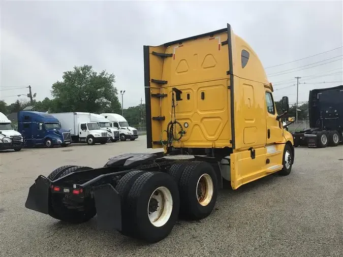 2020 FREIGHTLINER CA126