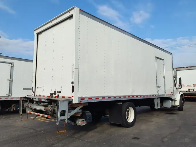 2018 FREIGHTLINER M2 106