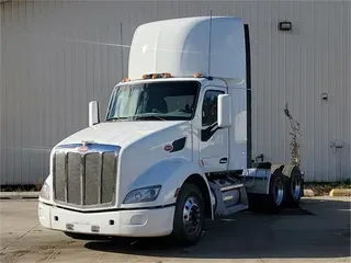 2016 PETERBILT 579