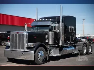 2022 PETERBILT 389