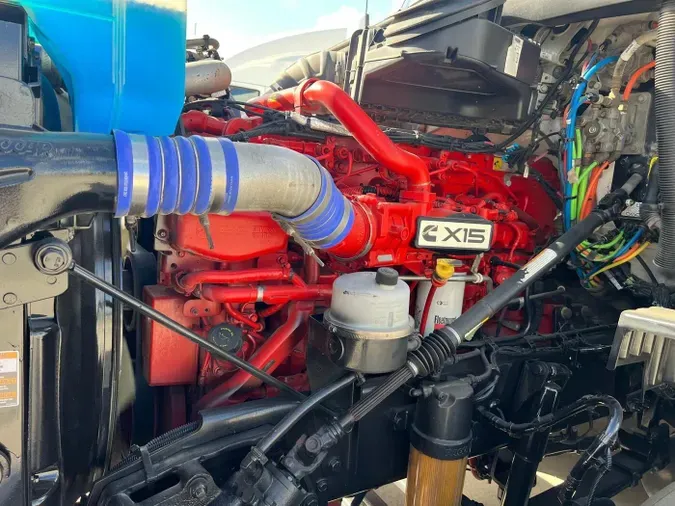 2022 Kenworth T680