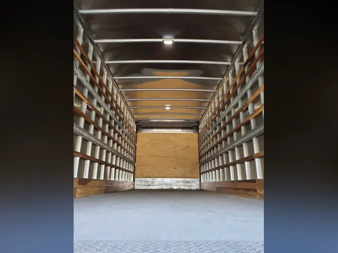 2022 FREIGHTLINER/MERCEDES M2 1067933c8535f1b75a34900cc04e5b2997a