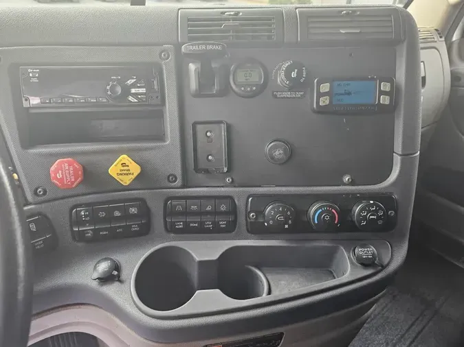 2020 FREIGHTLINER/MERCEDES CASCADIA 125793430b6e350927a6158439010f58b4b