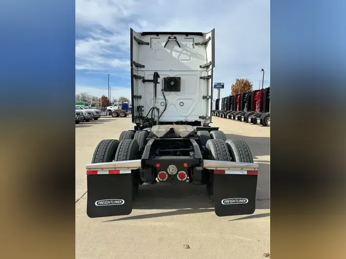 2019 Freightliner Cascadia79346b1eb6dd7657030d6244b3ccb967