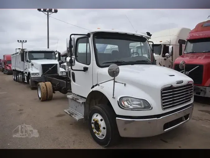 2017 FREIGHTLINER BUSINESS CLASS M2 106