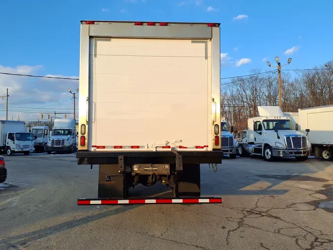 2017 FREIGHTLINER/MERCEDES M2 106