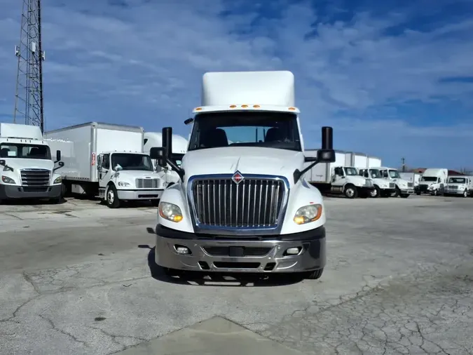 2019 NAVISTAR INTERNATIONAL LT625 DAYCAB T/A