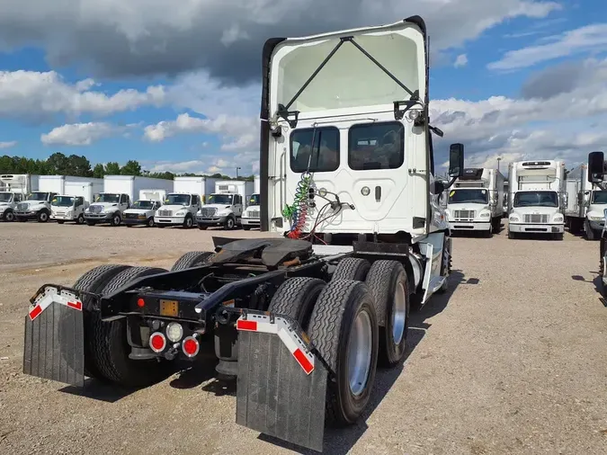 2019 FREIGHTLINER CASCADIA 125