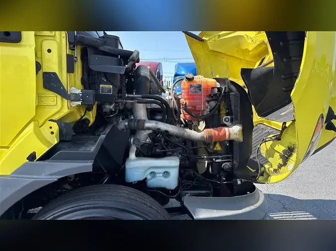 2018 INTERNATIONAL RH613