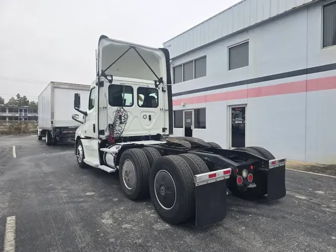 2019 FREIGHTLINER/MERCEDES NEW CASCADIA PX12664