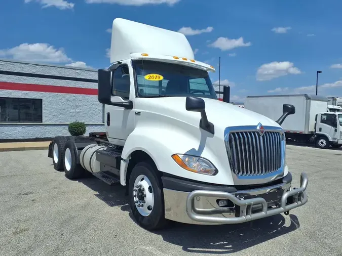 2019 NAVISTAR INTERNATIONAL LT625 DAYCAB T/A794a3ab01f06eedb4d3900e64a352909